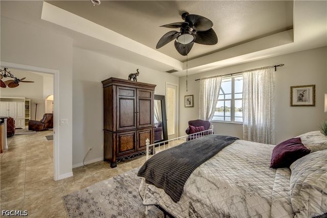 2319 NE 19th ST, Cape Coral, FL 33909