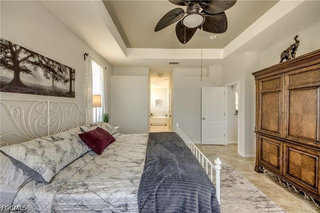 2319 NE 19th ST, Cape Coral, FL 33909