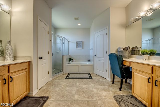 2319 NE 19th ST, Cape Coral, FL 33909