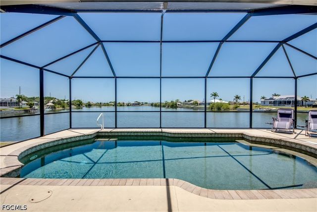 2319 NE 19th ST, Cape Coral, FL 33909