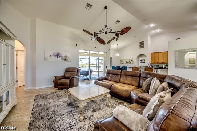 2319 NE 19th ST, Cape Coral, FL 33909
