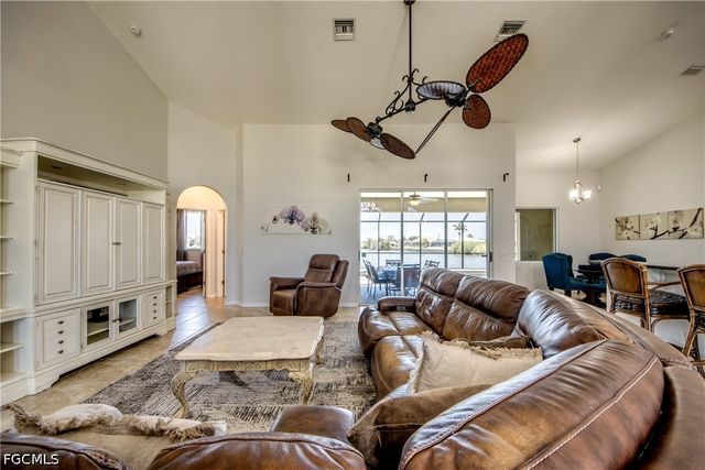 2319 NE 19th ST, Cape Coral, FL 33909