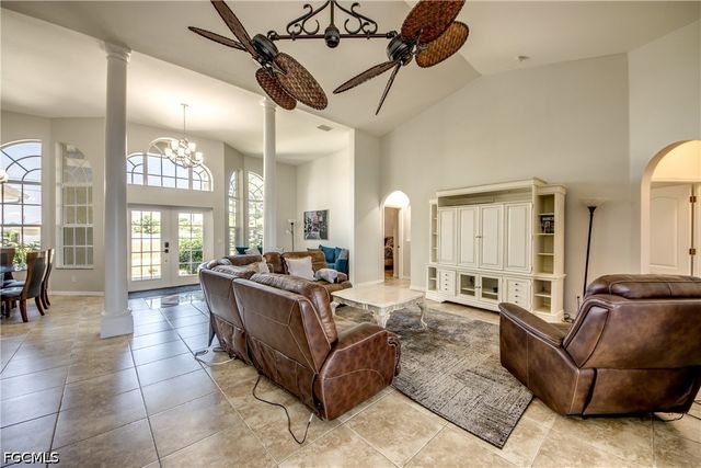 2319 NE 19th ST, Cape Coral, FL 33909