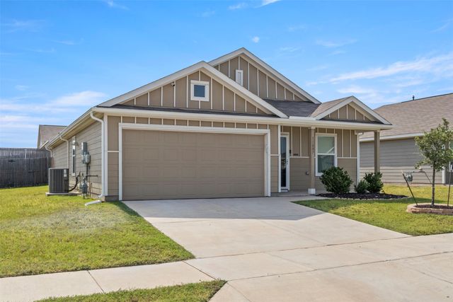11807 Marcellus Way, Justin, TX 76247
