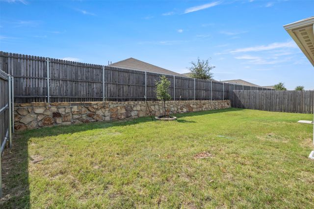 11807 Marcellus Way, Justin, TX 76247