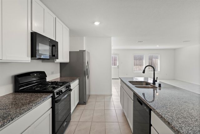 11807 Marcellus Way, Justin, TX 76247
