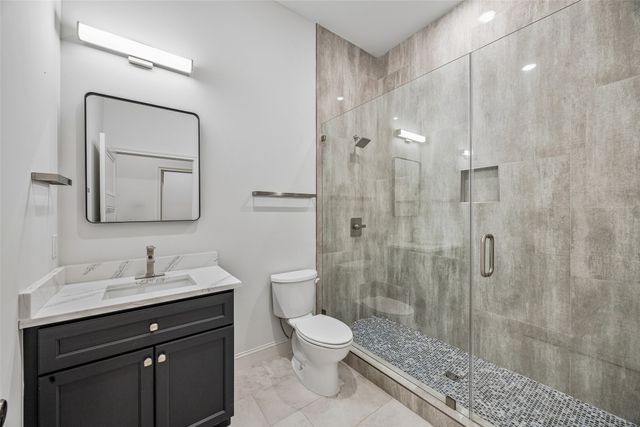 2010 Commerce Street B203, Dallas, TX 75201