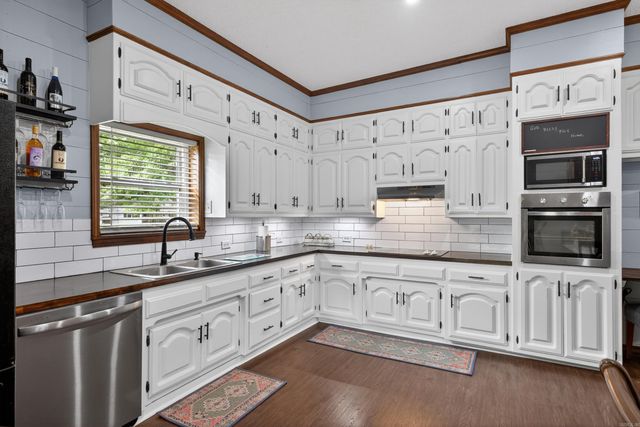 527 S 14Th Street, Arkadelphia, AR 71923