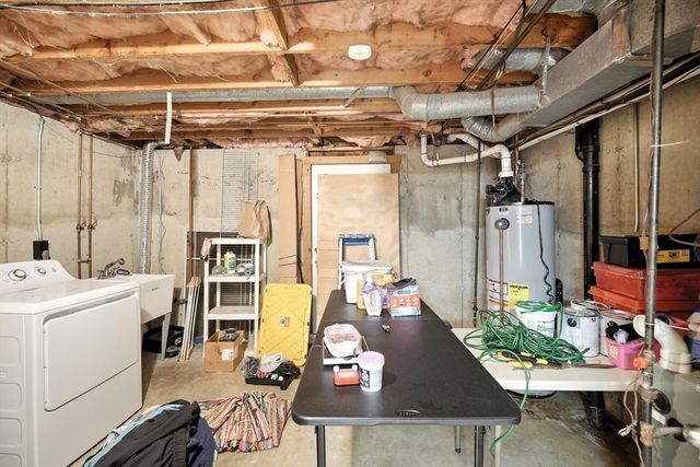 110 Lamplighter Ln C, Springfield, MA 01119