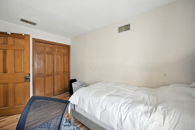 110 Lamplighter Ln C, Springfield, MA 01119