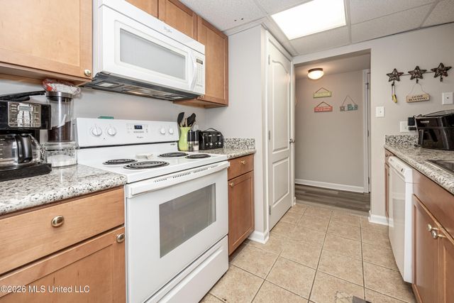 3230 Cumberland Road, 16, Ocean Springs, MS 39564