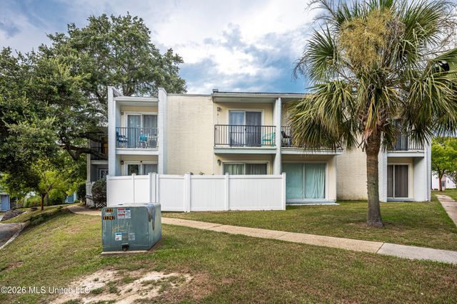 3230 Cumberland Road, 16, Ocean Springs, MS 39564