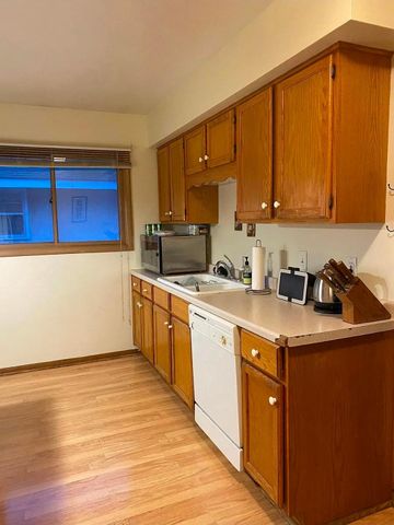 1094 26th Avenue SE, Minneapolis, MN 55414