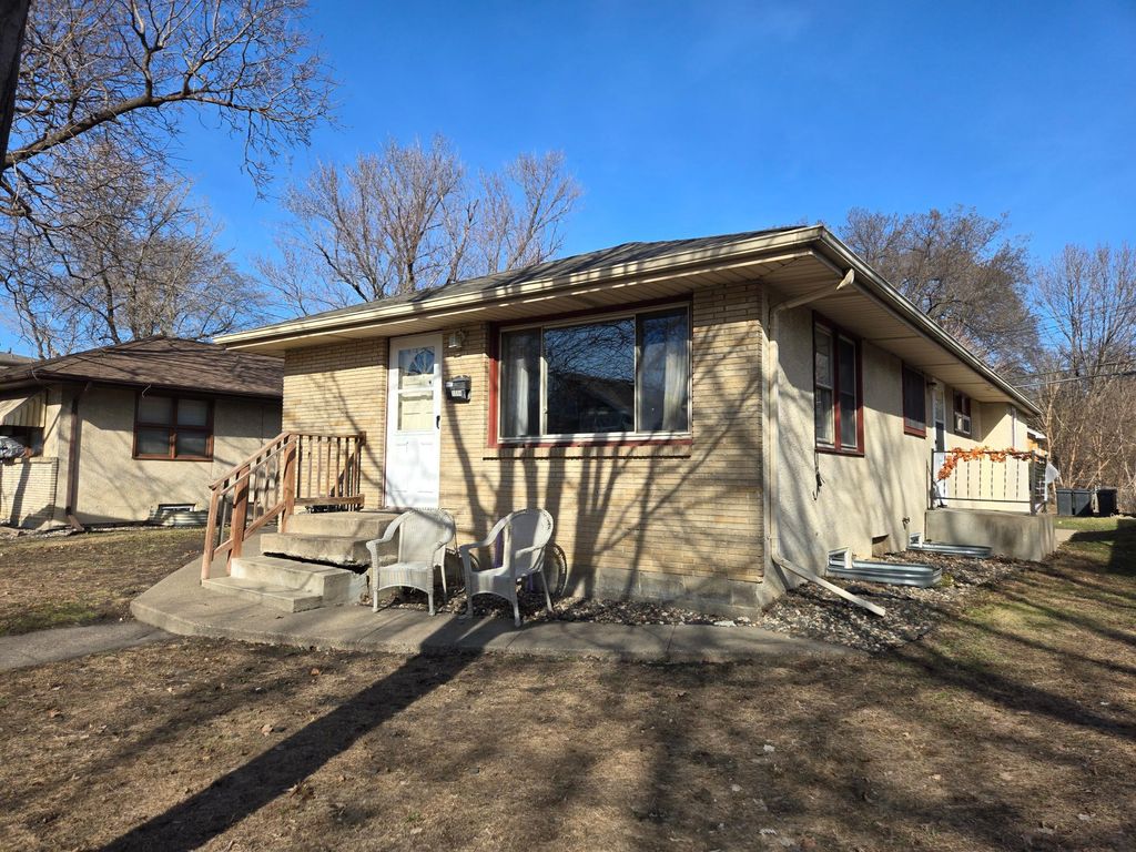 1094 26th Avenue SE, Minneapolis, MN 55414