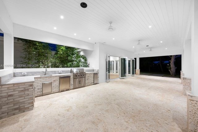 7900 SW 118th St, Pinecrest, FL 33156