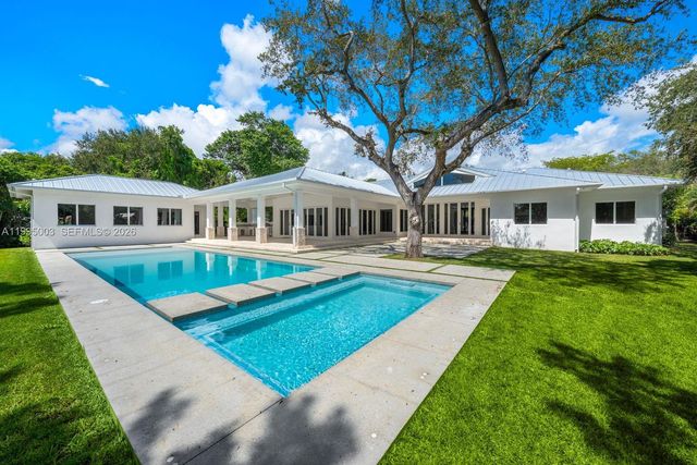 7900 SW 118th St, Pinecrest, FL 33156