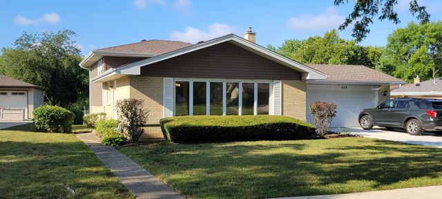 608 Trent Lane, Schaumburg, IL 60193