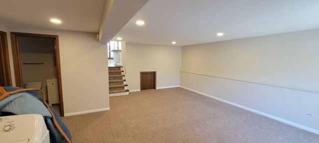 608 Trent Lane, Schaumburg, IL 60193
