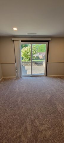608 Trent Lane, Schaumburg, IL 60193
