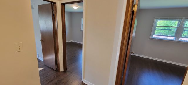 608 Trent Lane, Schaumburg, IL 60193