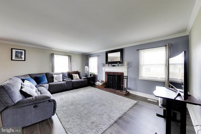 15711 PARAMONT LN, Bowie, MD 20716