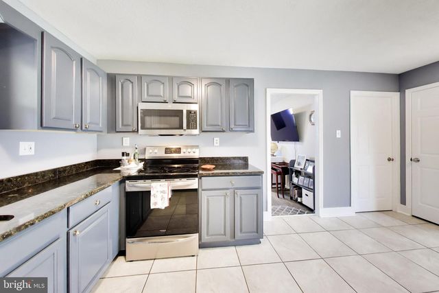 15711 PARAMONT LN, Bowie, MD 20716