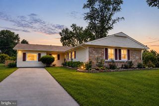 15711 PARAMONT LN, Bowie, MD 20716