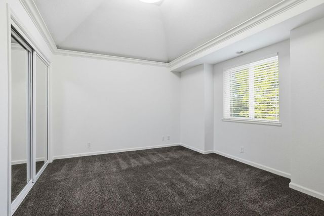 105 Wolcot Ct, Folsom, CA 95630