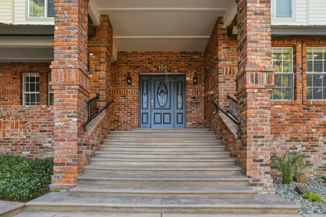 105 Wolcot Ct, Folsom, CA 95630