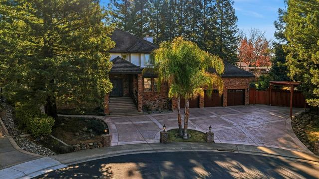 105 Wolcot Ct, Folsom, CA 95630