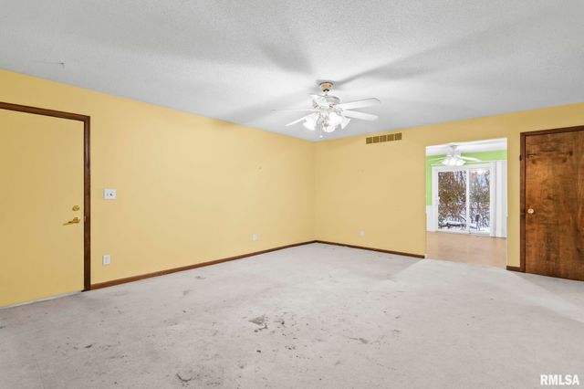 2108 AUSTIN Drive, Springfield, IL 62704