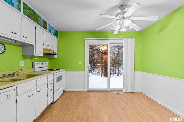 2108 AUSTIN Drive, Springfield, IL 62704