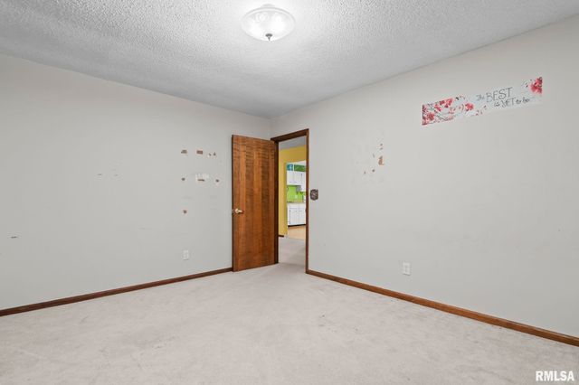 2108 AUSTIN Drive, Springfield, IL 62704