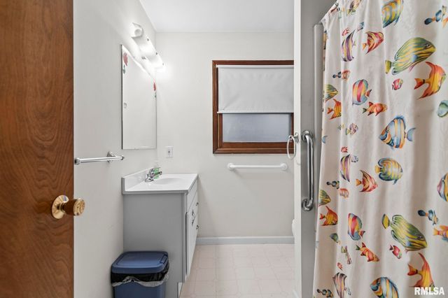 2108 AUSTIN Drive, Springfield, IL 62704