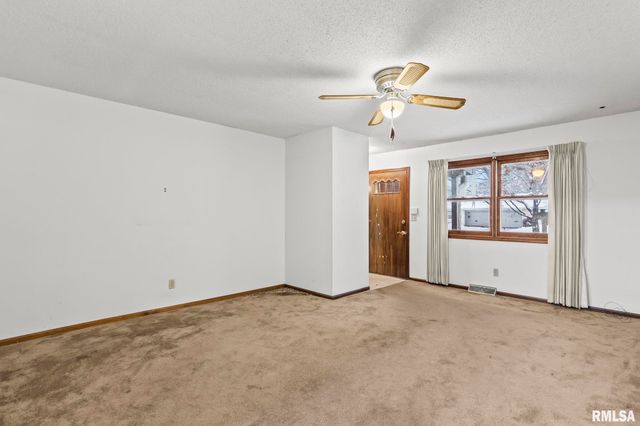 2108 AUSTIN Drive, Springfield, IL 62704