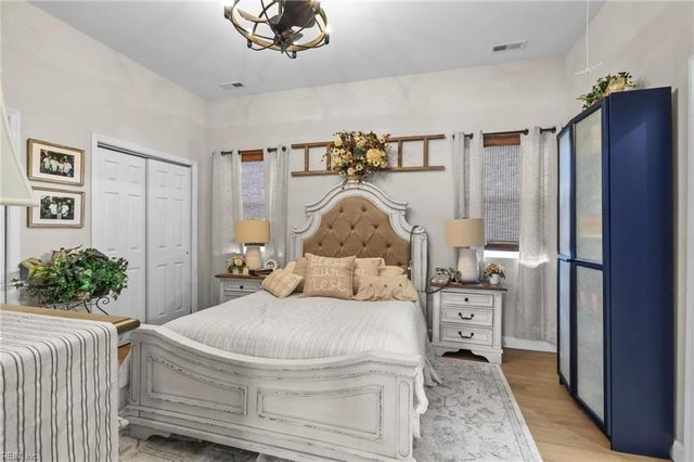 244 Kalmar DR, Chesapeake, VA 23320