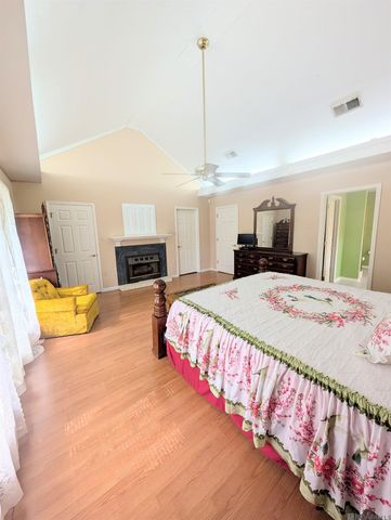 13724 Blackwater Rd, Baker, LA 70714