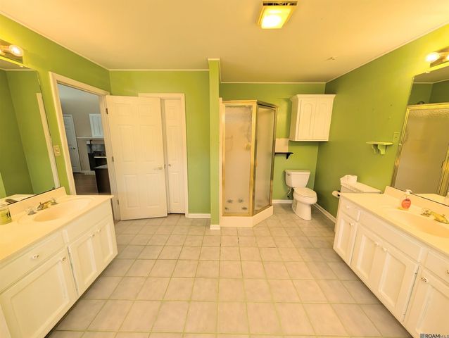 13724 Blackwater Rd, Baker, LA 70714