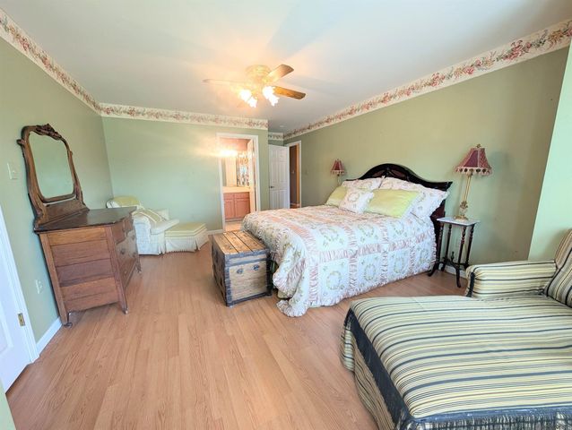 13724 Blackwater Rd, Baker, LA 70714