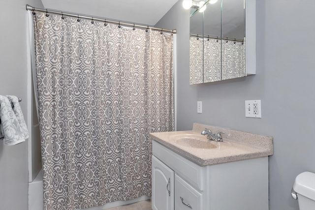 29 Arlington Rd 1-1, Woburn, MA 01801