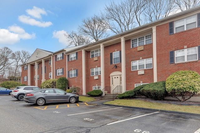 29 Arlington Rd 1-1, Woburn, MA 01801