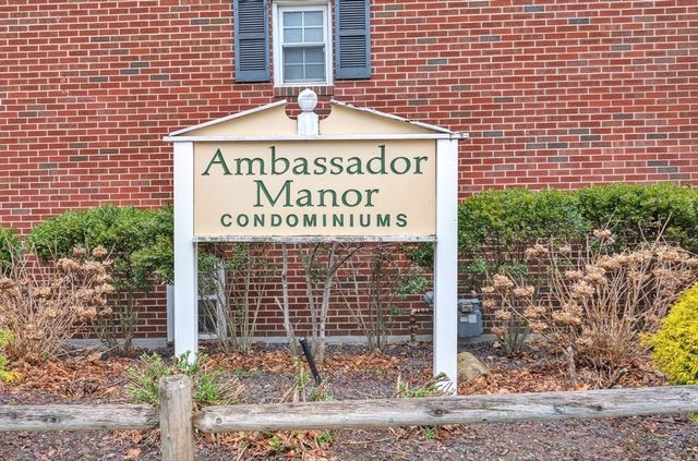 29 Arlington Rd 1-1, Woburn, MA 01801