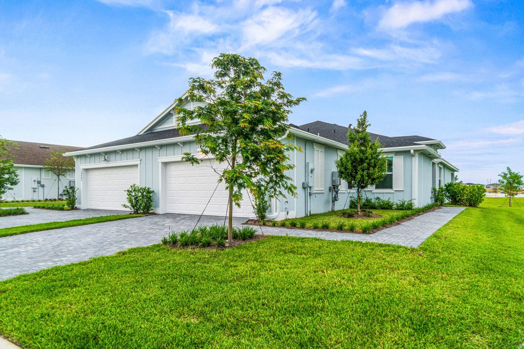 19479 Barn Swallow Way, The Acreage, FL 33470