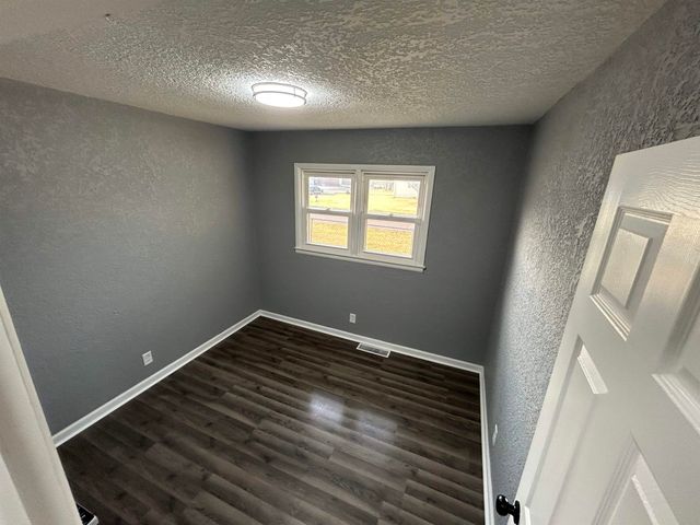 2804 S Everett, Wichita, KS 67217