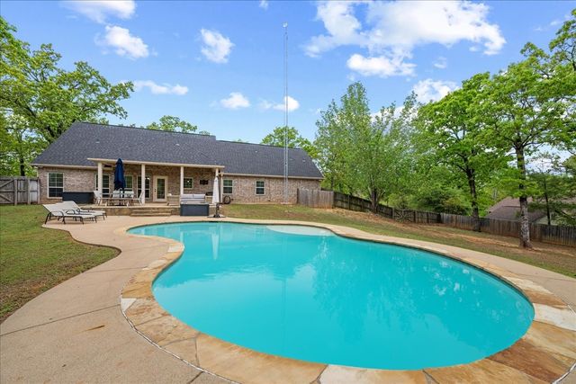 19870 Post Oak Bend, Lindale, TX 75771