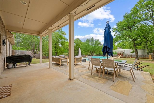 19870 Post Oak Bend, Lindale, TX 75771