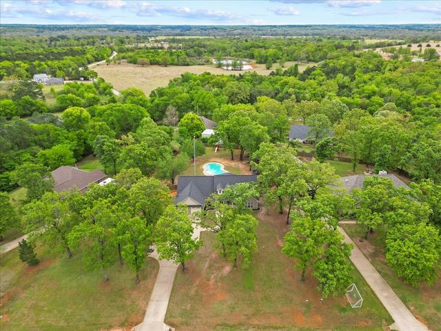 19870 Post Oak Bend, Lindale, TX 75771