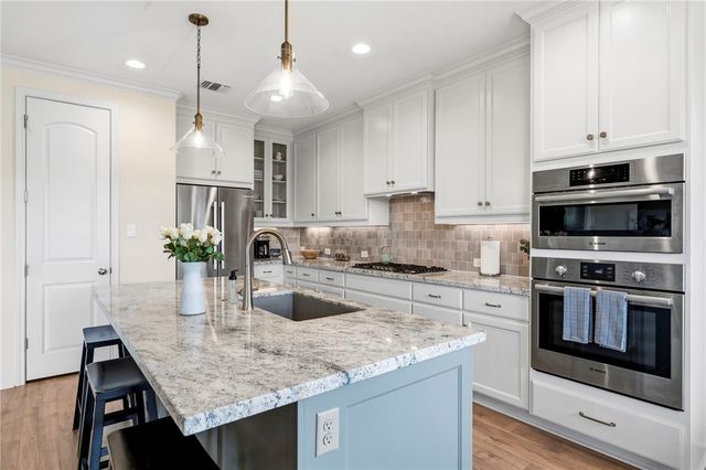 1935 Cottonwood Terrace Court, College Station, TX 77845
