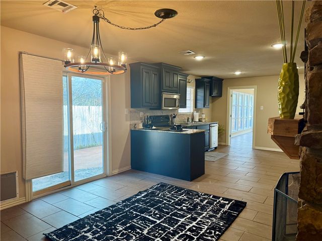 4711 Rocky Ridge Trail, Rogers, AR 72756