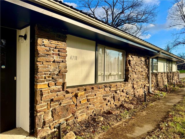 4711 Rocky Ridge Trail, Rogers, AR 72756
